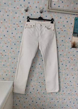 Джинсы levis.