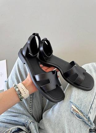 Босоніжки сандалі чорні натуральна шкіра з переплетенням через ногу