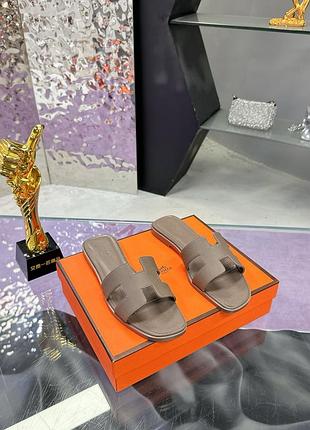 Шльопанці-блсоніжки hermes oran в наявності 37,38,39