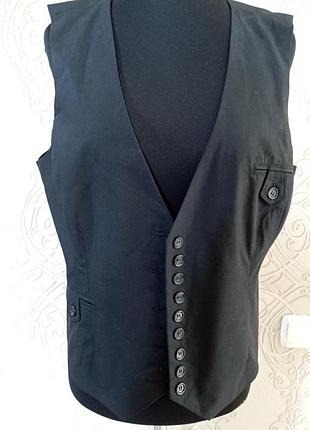 Жилетка класична.