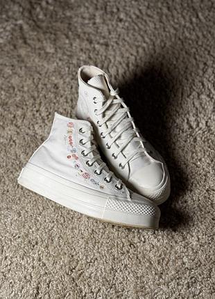 Кеди convers chuck taylor plarform ,на платформі