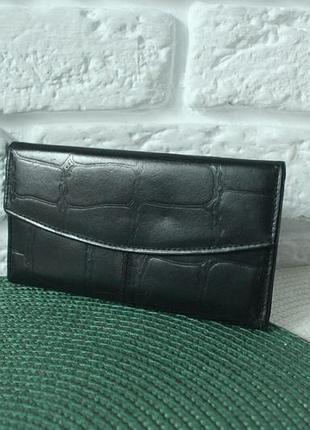 Стильний гаманець з натуральної шкіри. real leather.
