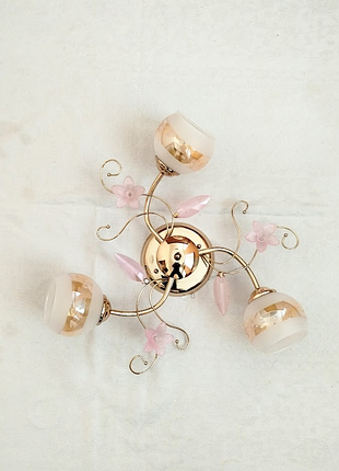 Люстра на 3 плафони