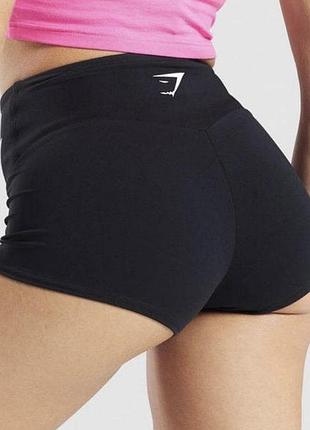 Шортики gymshark