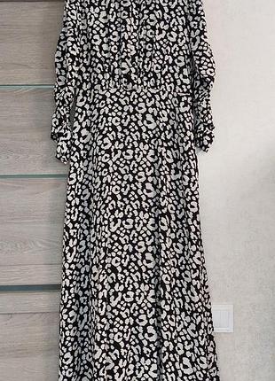 Длинное черное платье в белое аномалистичное принт next (размер 10)