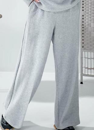 Стильные спортивные брюки jennyfer2 фото