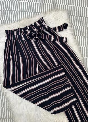 Стильні брюки у смужку zara xs кюлоти