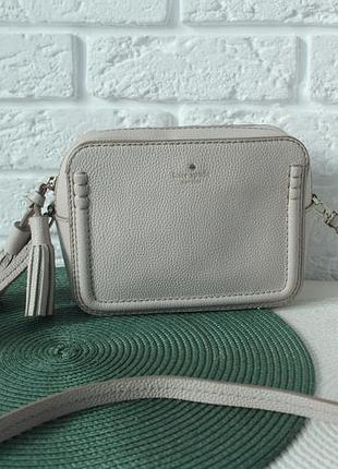Kate spade  стильна і зручна сумка. натуральна шкіра.