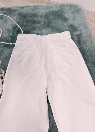 Білі джинси bershka8 фото