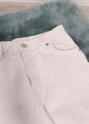 Білі джинси bershka10 фото