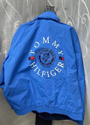 Жіночка куртка вітровка демісезонна tommy hilfiger