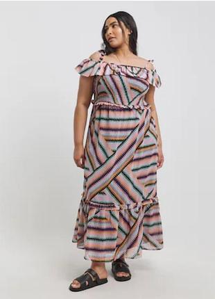 Платье большого размера