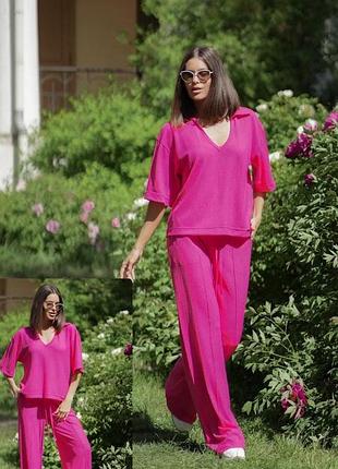 Костюм відомого українського бренду фактурний тонкий трикотаж.