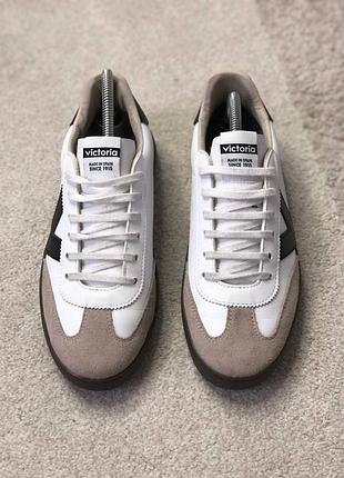 Женские кроссовки victoria p.41