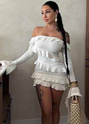 Сукня нова біла з рюшами