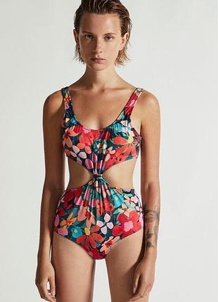 Купальник суцільний різнокольоровий купальник oysho