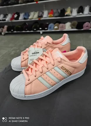 Женские оригинальные кроссовки кеды adidas originals superstar b42001