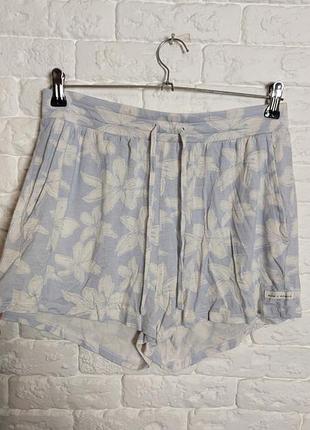 Фирменные трикотажные шорты для дома