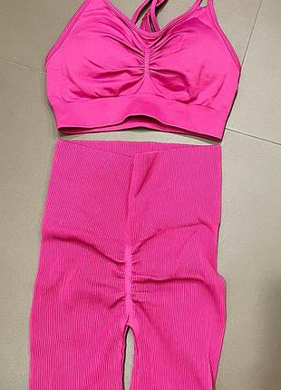 Комплект для фітнесу топ та велошорти