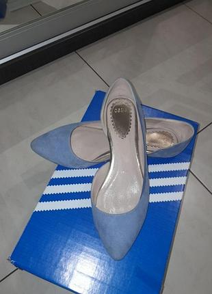 Стильні жіночі туфельки