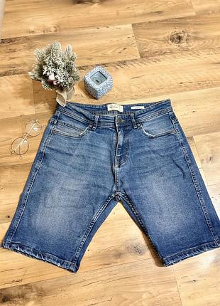 Шорти джинсові чоловічі від бренду pull&bear