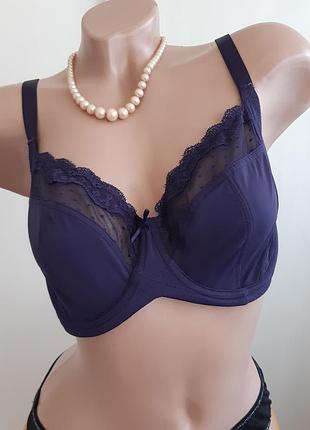 Бюстгальтер з м'якими чашками