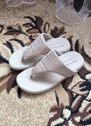 Качественные шлепанцы, original skechers