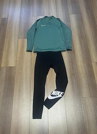 Спортивний костюм від nike