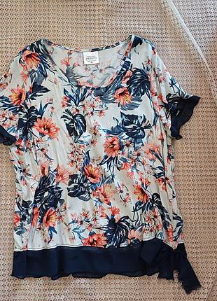 Красивая блуза футболка в цветы peroni итальялия