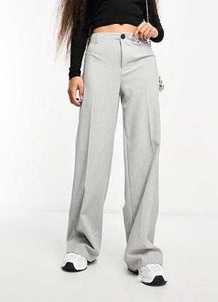 Широкі сірі штани від bershka