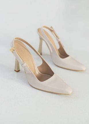 Туфлі слінгбеки бежеві з вузьким носком з ремінцем на підборах жіночі весна літо