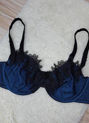 Бюст с кружевом