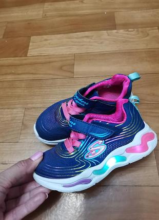 Кросівки skechers 25р