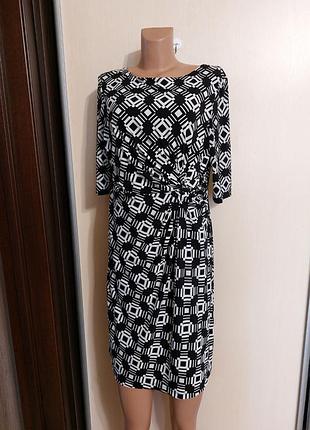 Стильное платье в абстрактный принт xl/xxl