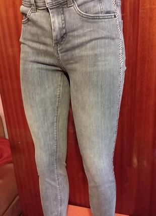 Джинси скіни хс