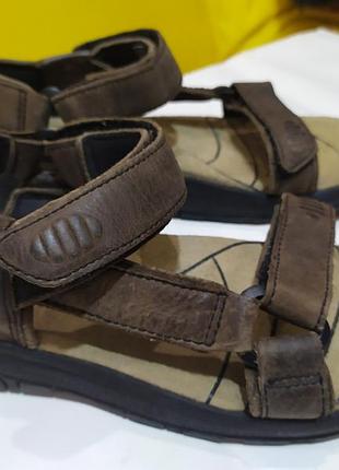 Сандалії teva шкіряні р-р-41
