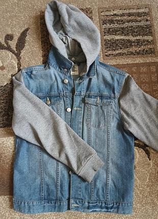 Куртка джинсовая