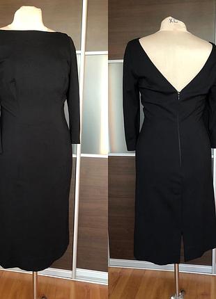 Маленька чорна сукня