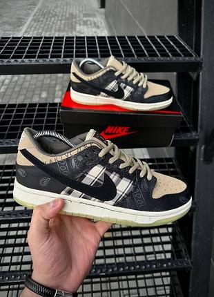 Женские кроссовки nike sb dunk low x travis scott
