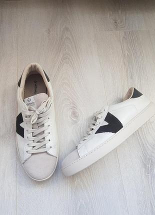 Кроссовки кеды