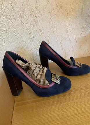 Туфлі tory burch navy suede gold buckle pump heels, , 38 или 7 -1/2