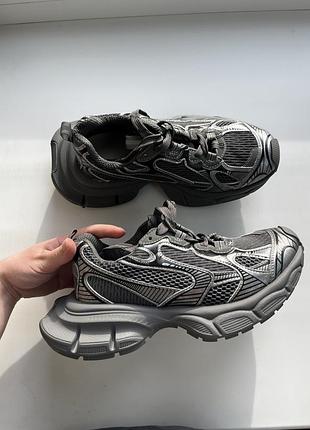 Кросівки в стилі balenciaga