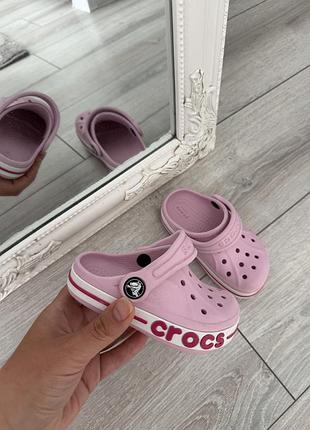 Оригінальні crocs сабо крокси для дівчики рожеві шльопанці крокси дитячі 23р
