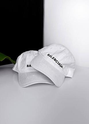 Біла кепка balenciaga