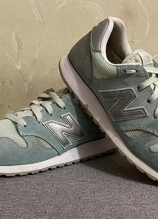 Кросівки XS / 42