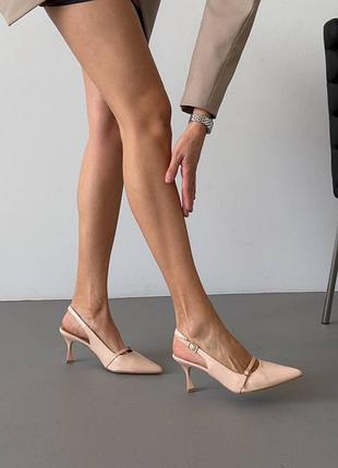 В наявності босоніжки на зручному підборі еко лак беж 36-41р