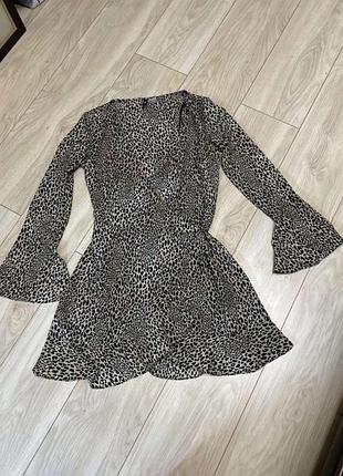 Платье 👗 женское тигровый принт классное на запах элегантное красивое
