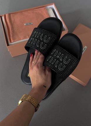 Трендові жіночі шльопанці m…m slippers black
