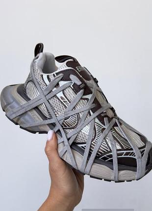 Круті комбіновані кросівки під відомий бренд зі шнурками