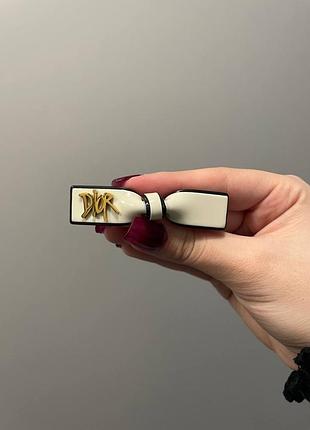 Брендова заколка для волосся